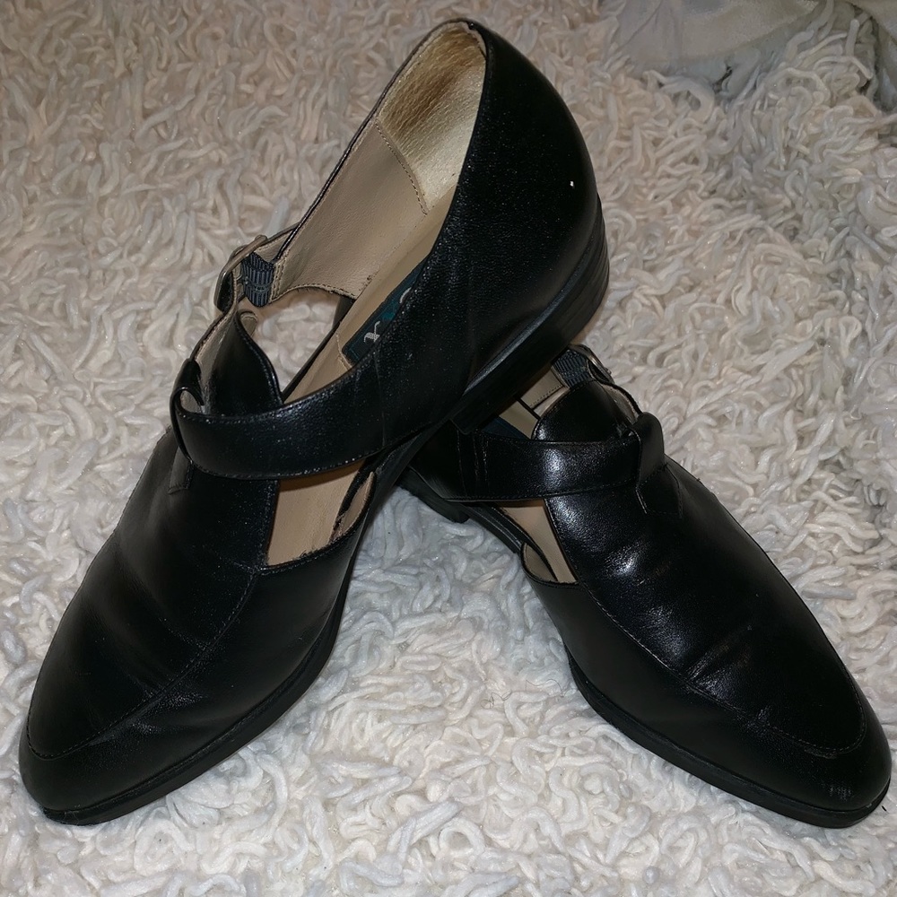 Vintage Danexx side cutout loafer/maryjane